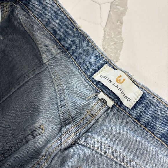 Austin Landing Barrel Jeans Womens Size 9 Light Wash High Rise Trendy Denim - Picture 2 of 7